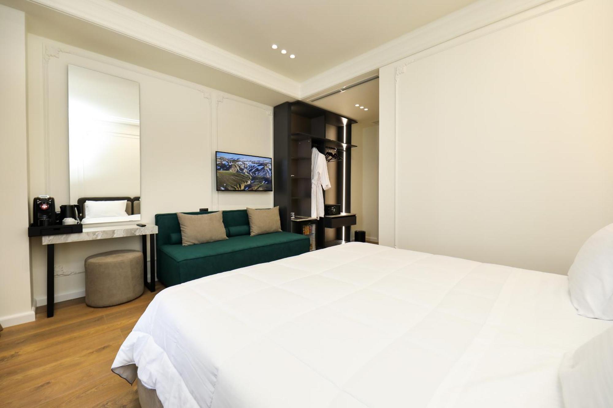 Hotel Adore Vlorë Extérieur photo