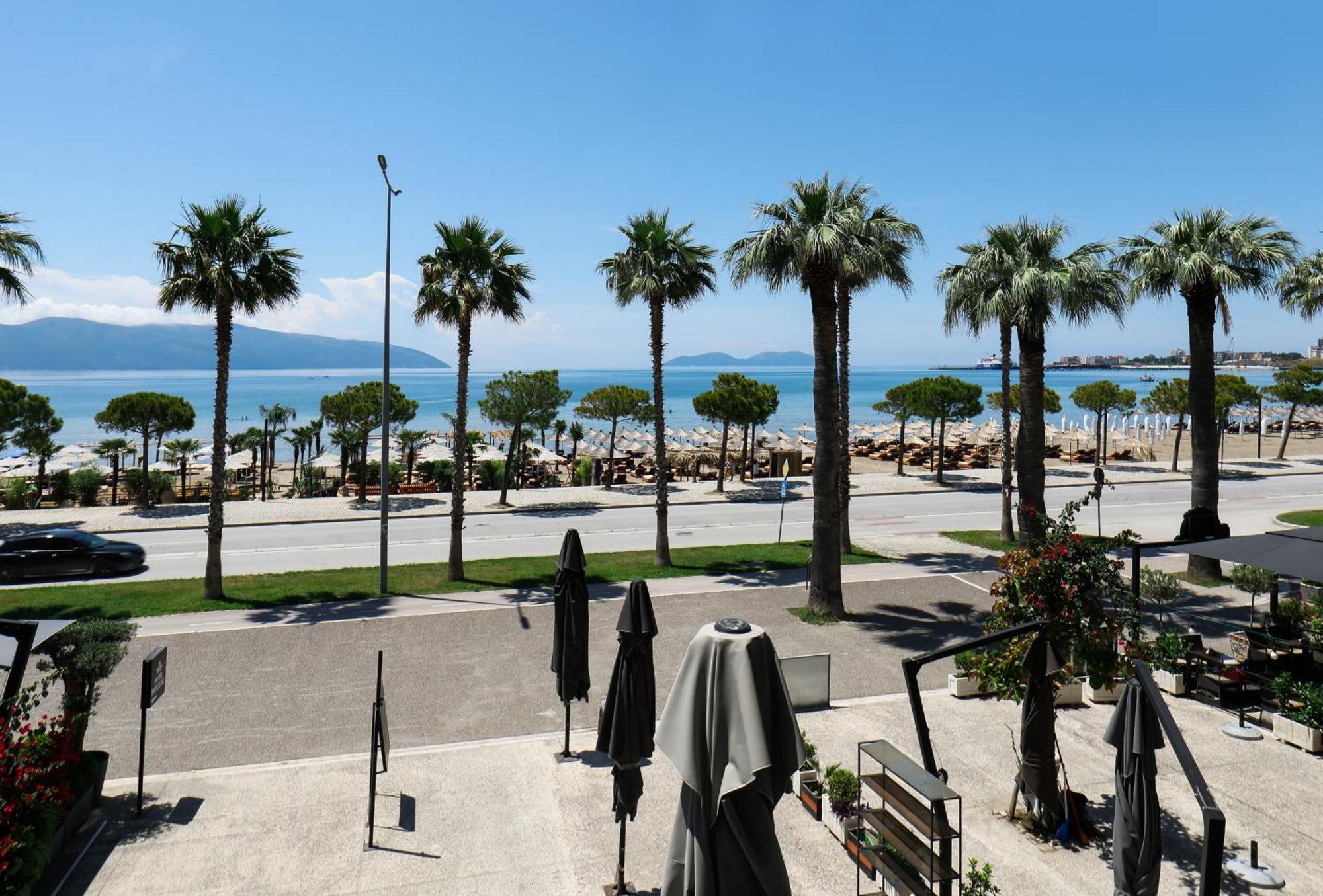 Hotel Adore Vlorë Extérieur photo
