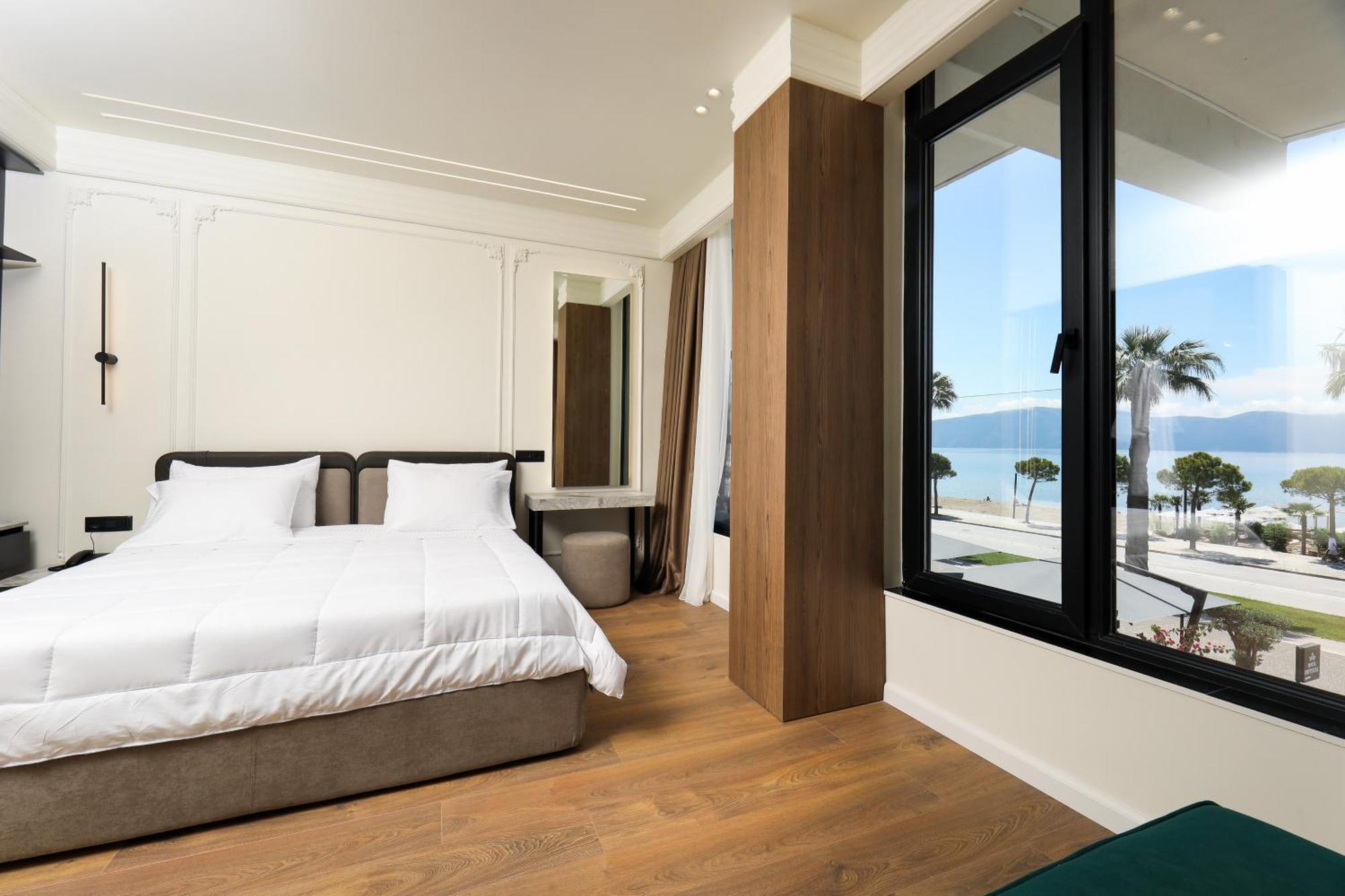 Hotel Adore Vlorë Extérieur photo